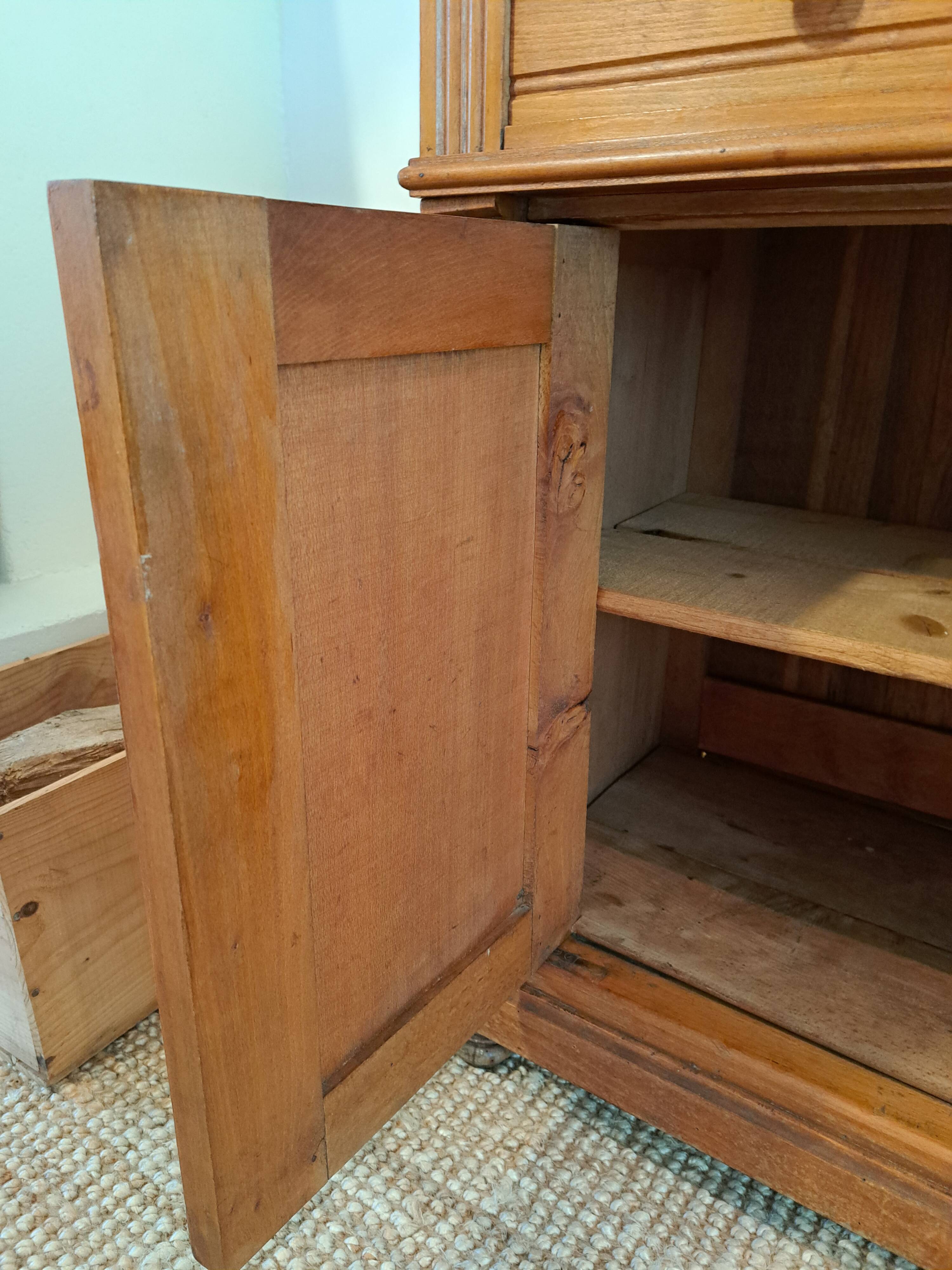 Bathroom furniture