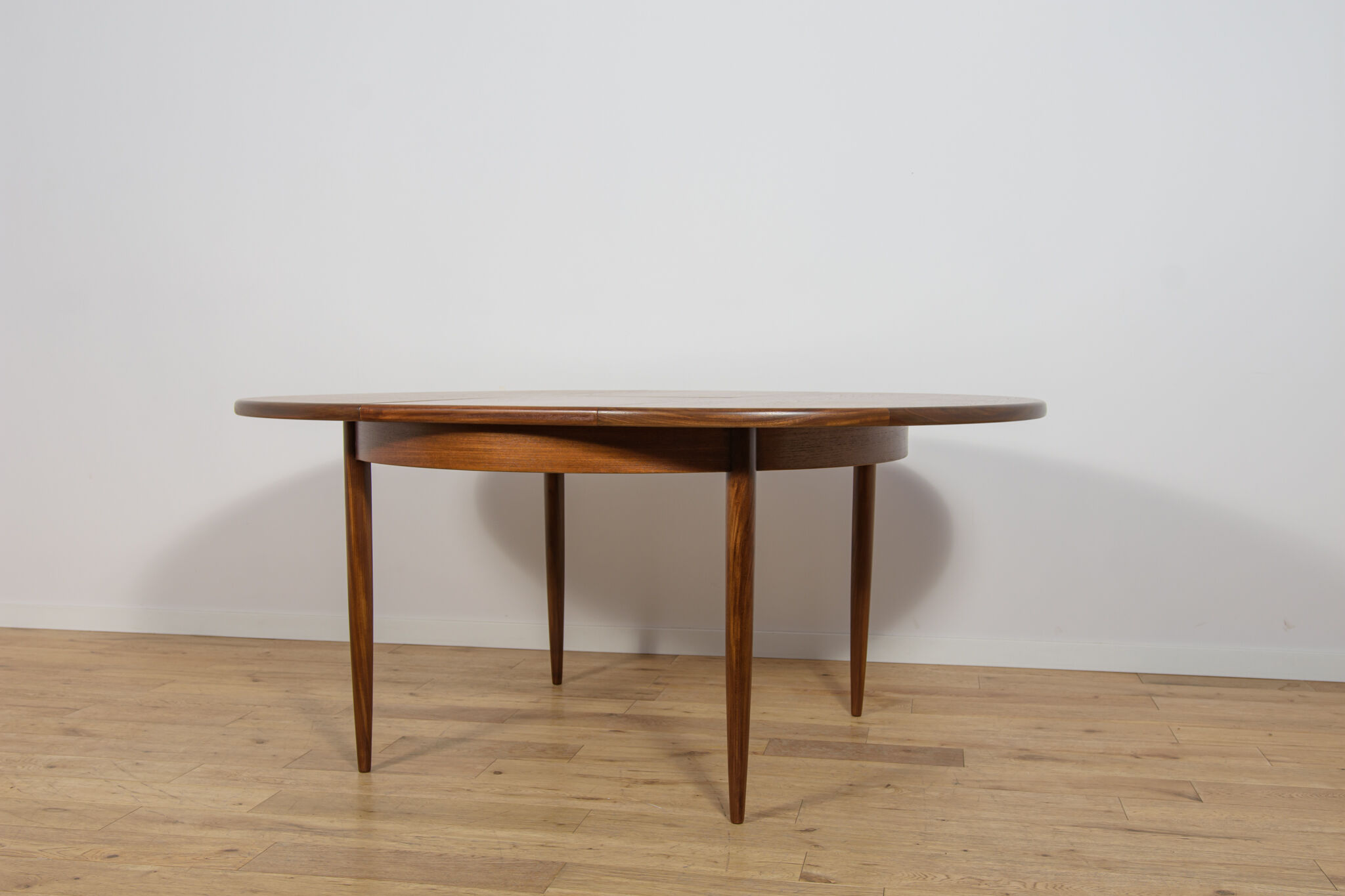 Mid-Century Round Teak Extending Dining Table from G-Plan, United Kingdom, 1960s