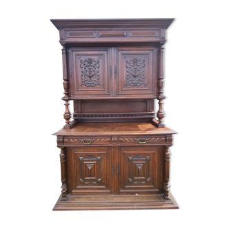 Buffet style Henri II