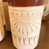 Quatre verres en céramique sculptés à la main