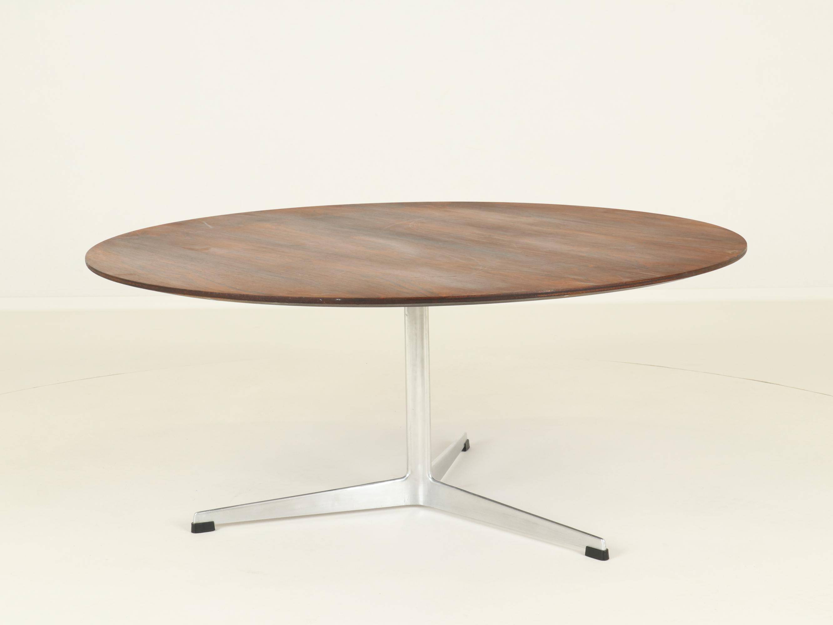 Table basse modèle 3513 par Arne Jacobsen pour Fritz Hansen, Danemark, années 1960
