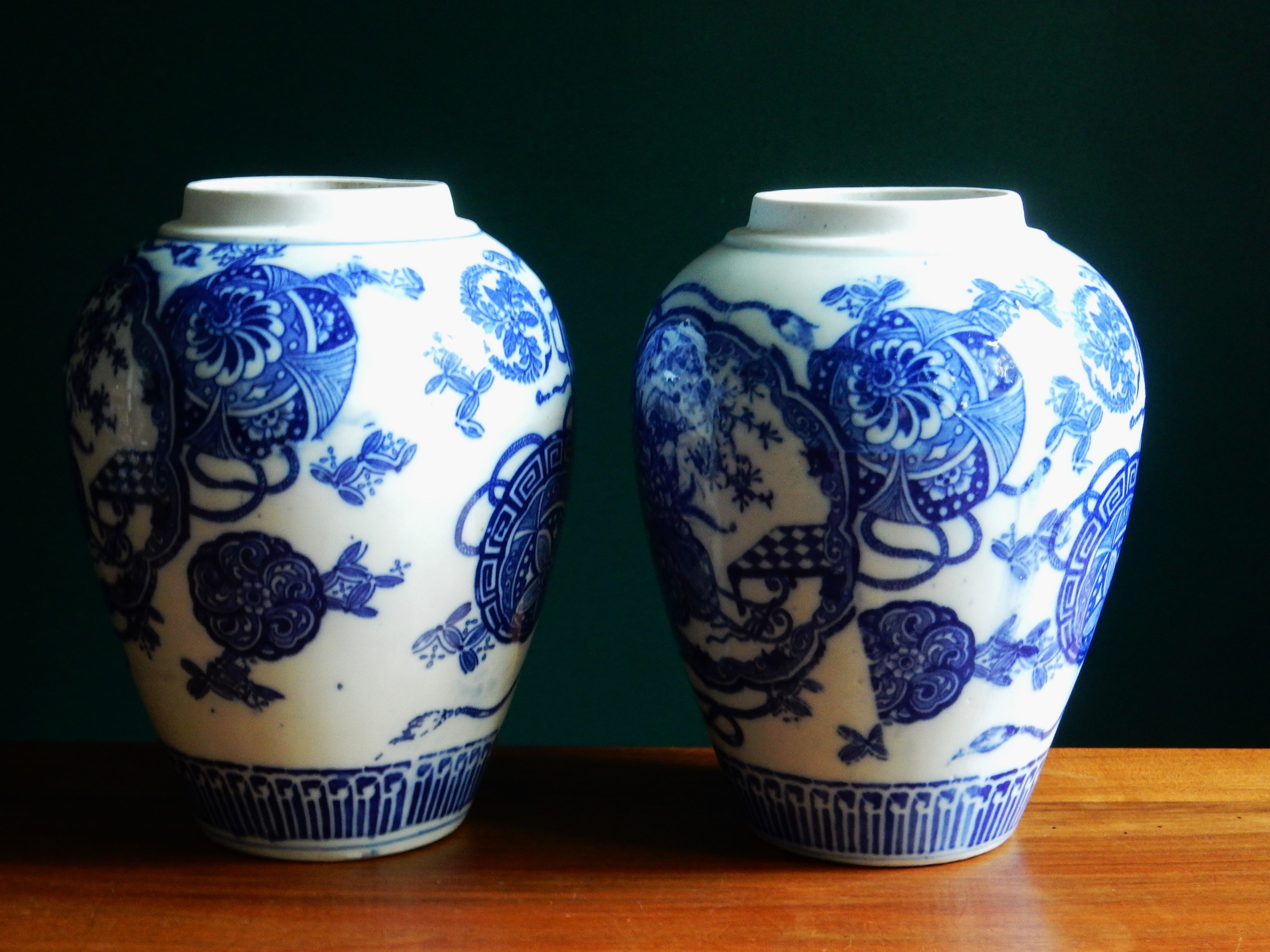 Pair of blue and white chinese vases