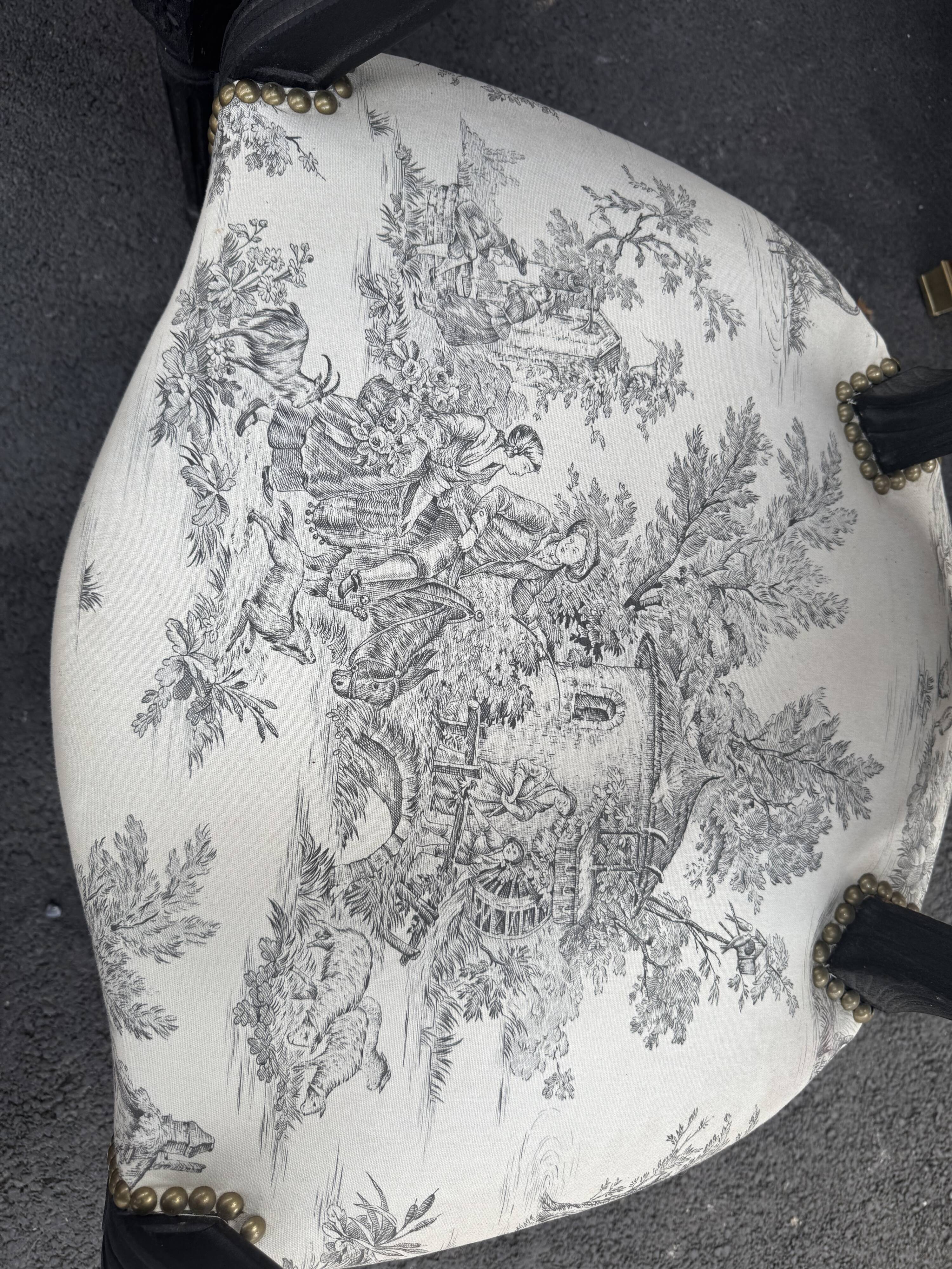 Toile de Jouy convertible armchair