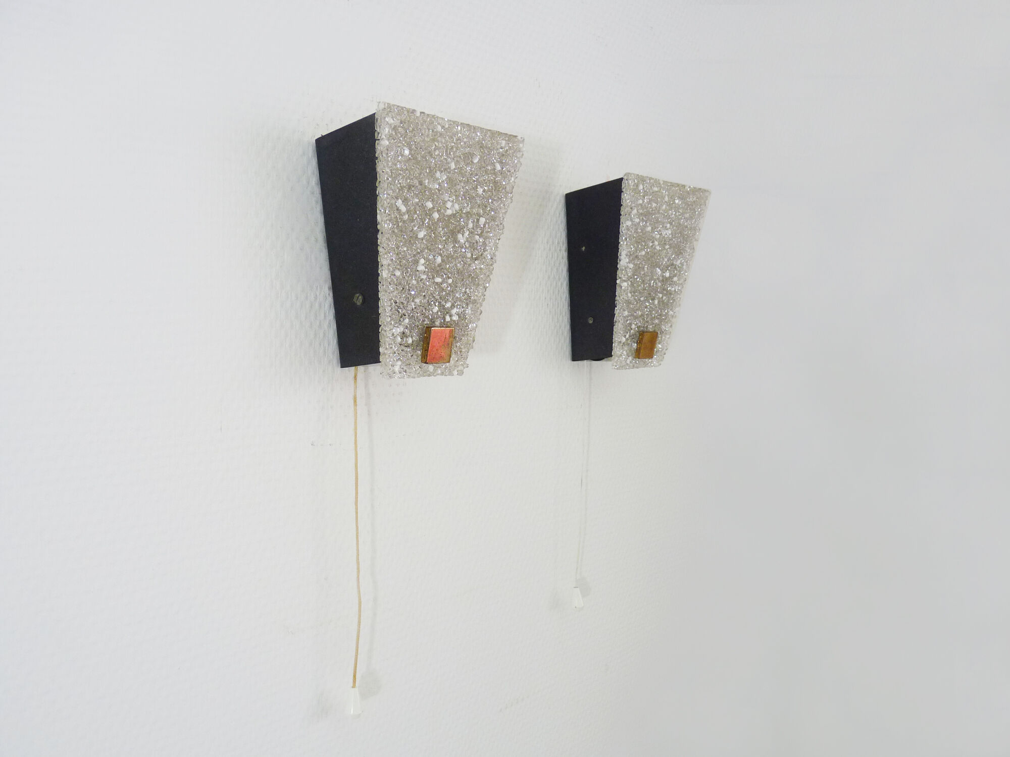Pair of minimalist vintage appliques in granite perspex and metal structure. Year 50