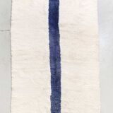 Berber carpet beni ouarain ecru blue line 243x160m