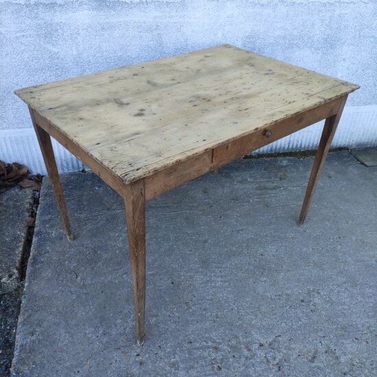 Farmhouse table
