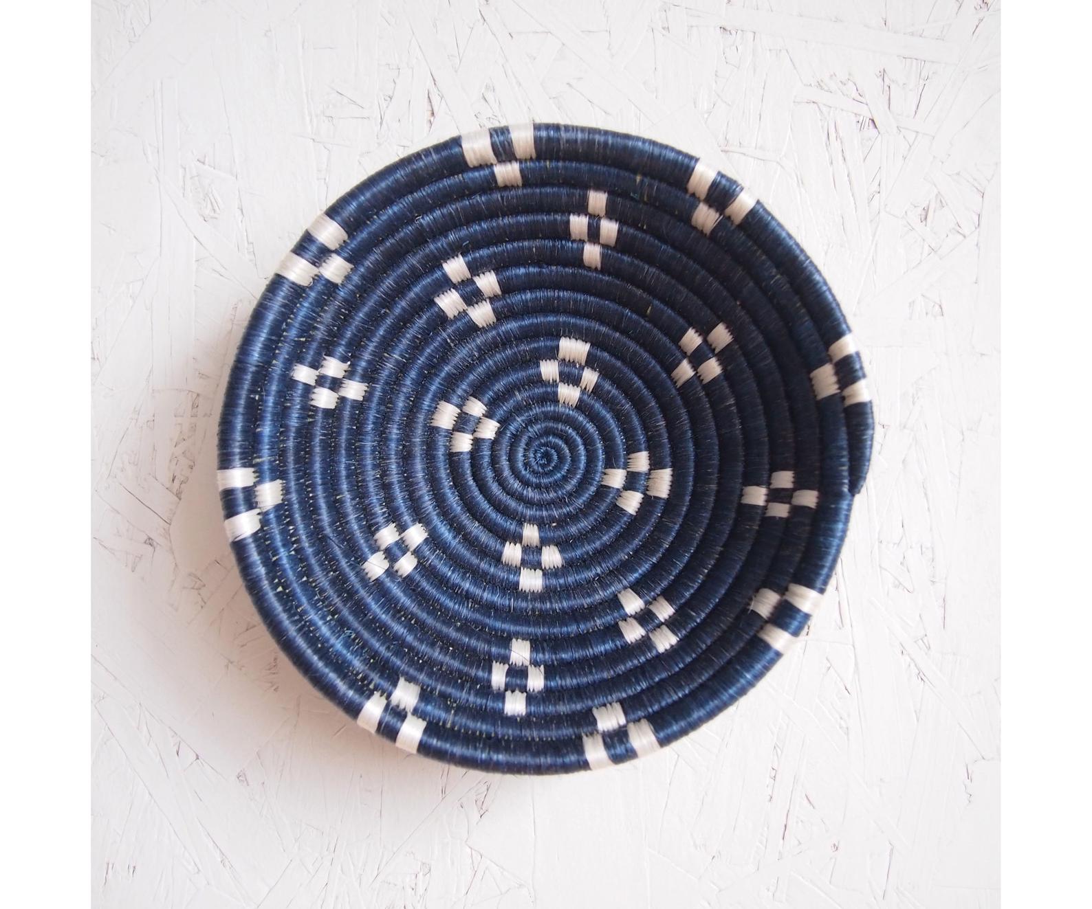 African mural basket