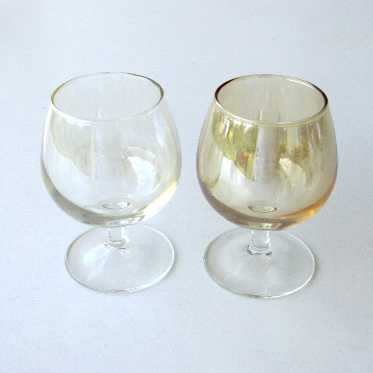 6 berries with old digestive feet iridescent colors - balloon glasses