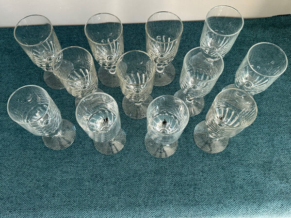Lot de 12 grands verres en cristal de Baccarat