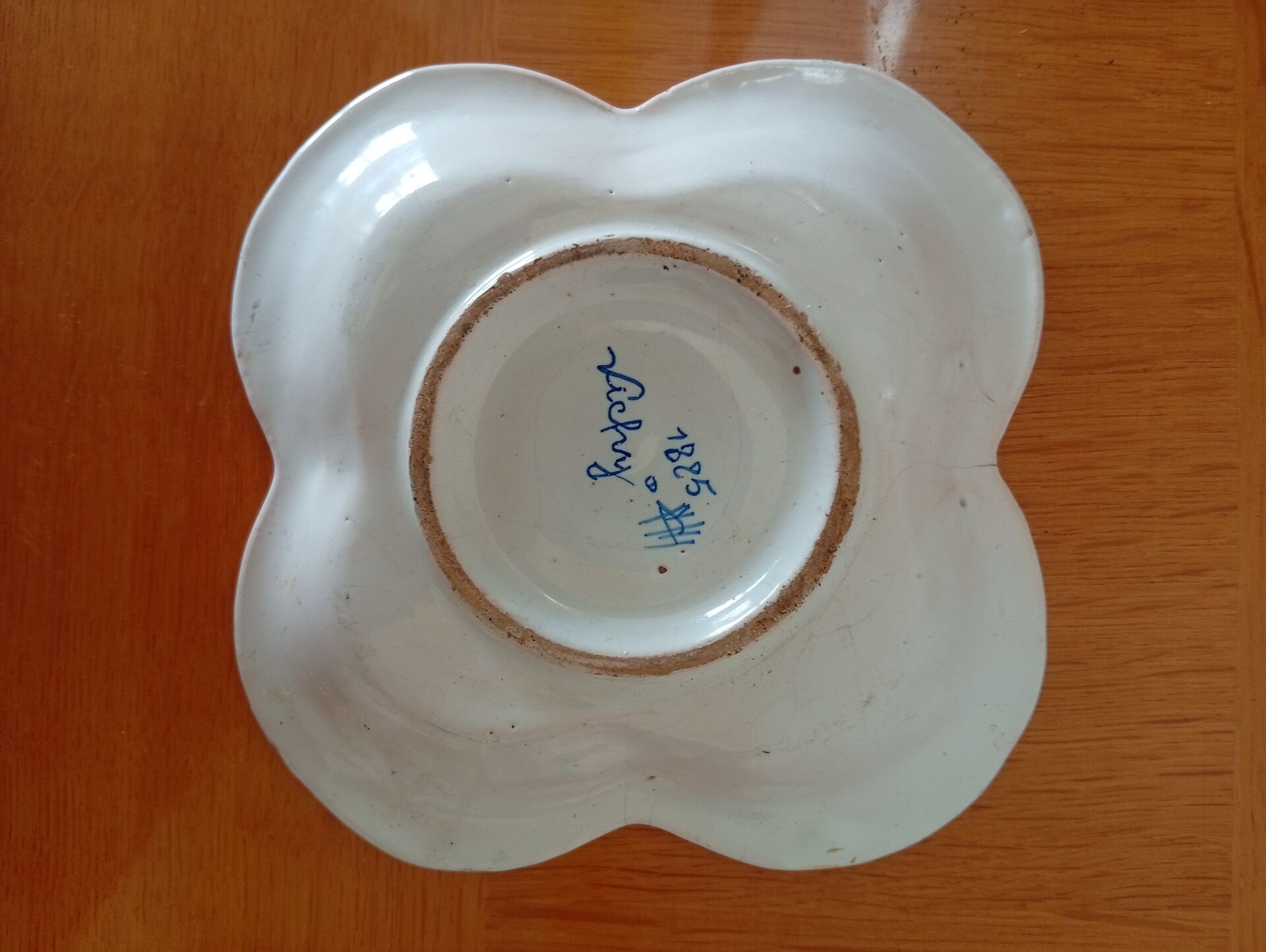 Rare tulipière / bouquetière en faïence de Vichy