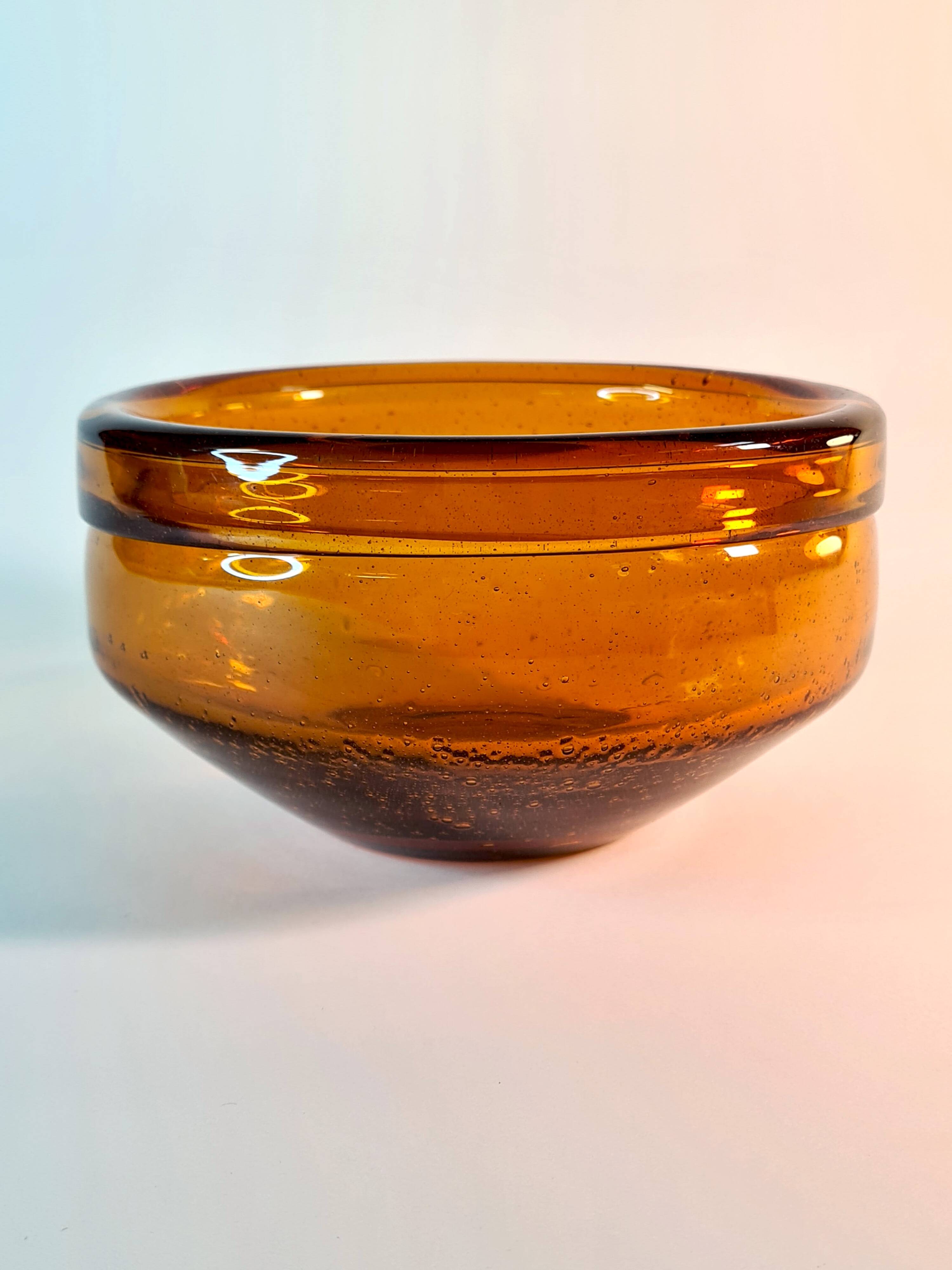 Vintage amber blown glass bowl - decorative bubbles
