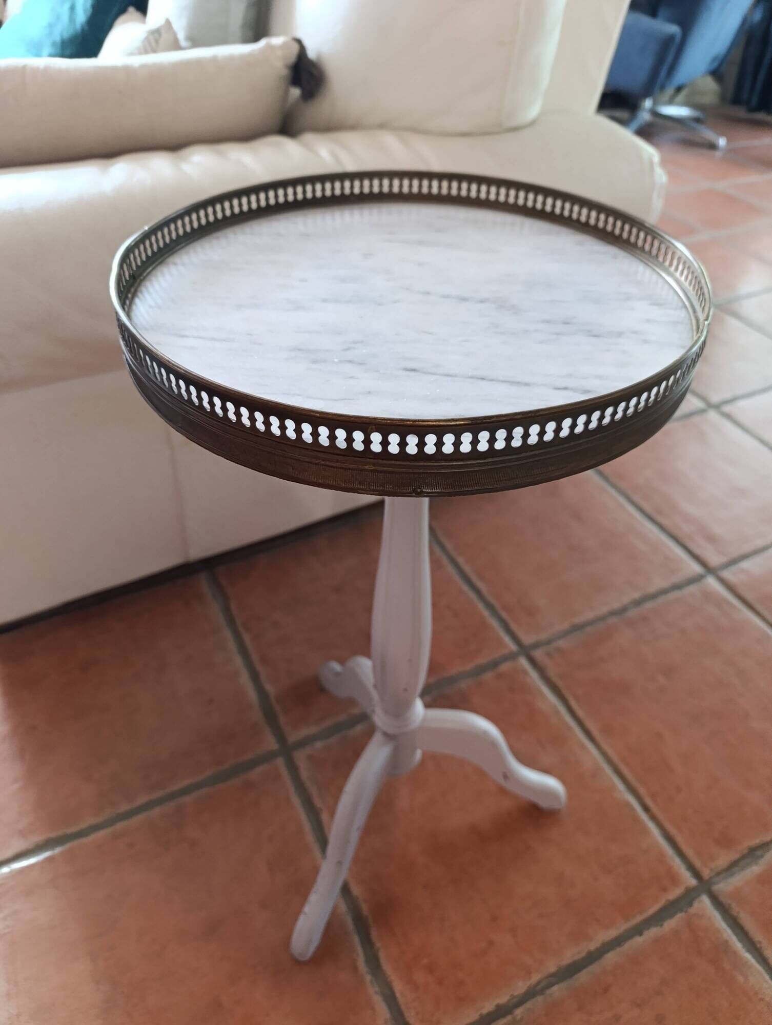 Vintage white marble and brass gueridon in Louis XVI style.