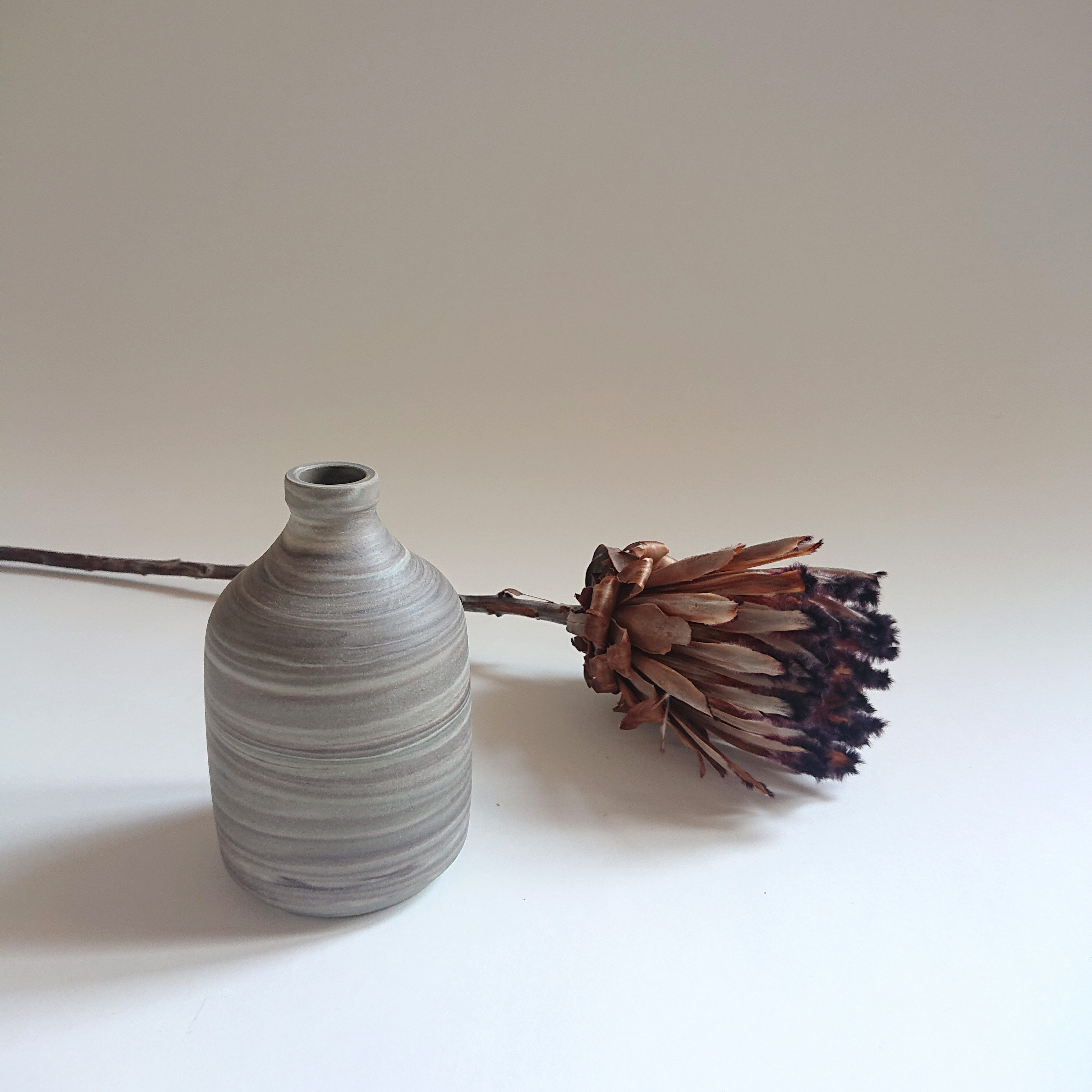 Vase earth