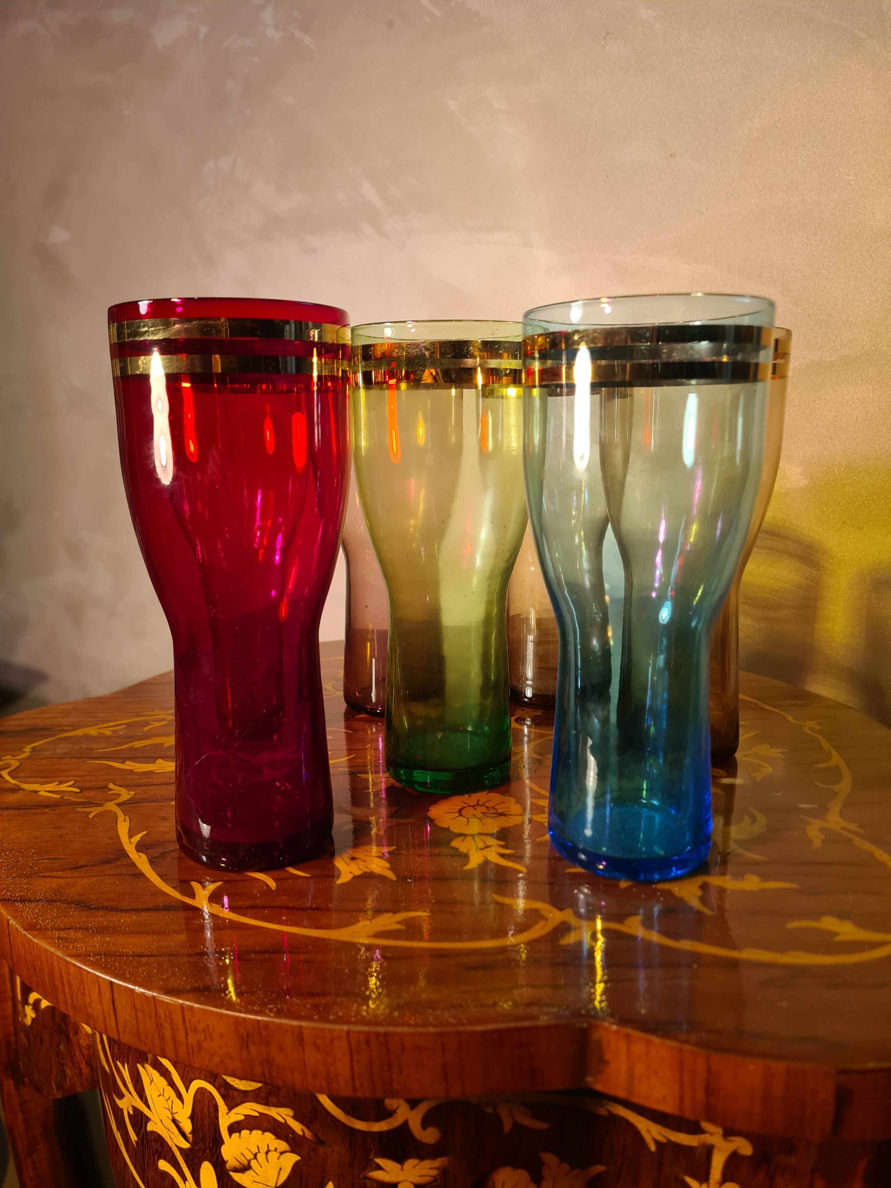 lot of 7 large tinted glasses for lemonade with double gold rim, 1950, 16x8 in good condition