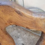 3 chaises brutalistes tripodes en bois