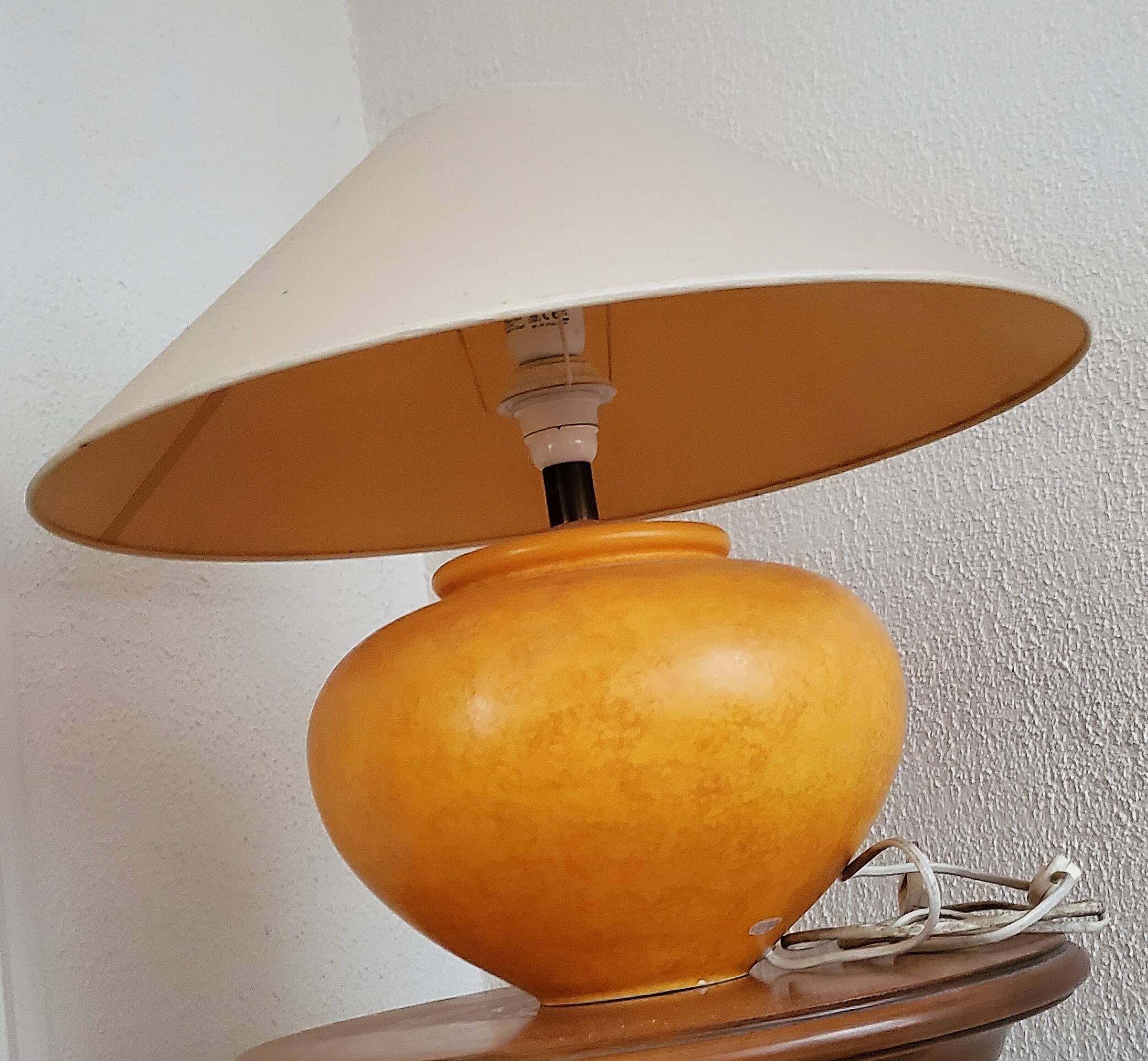 Lampe jaune en céramique