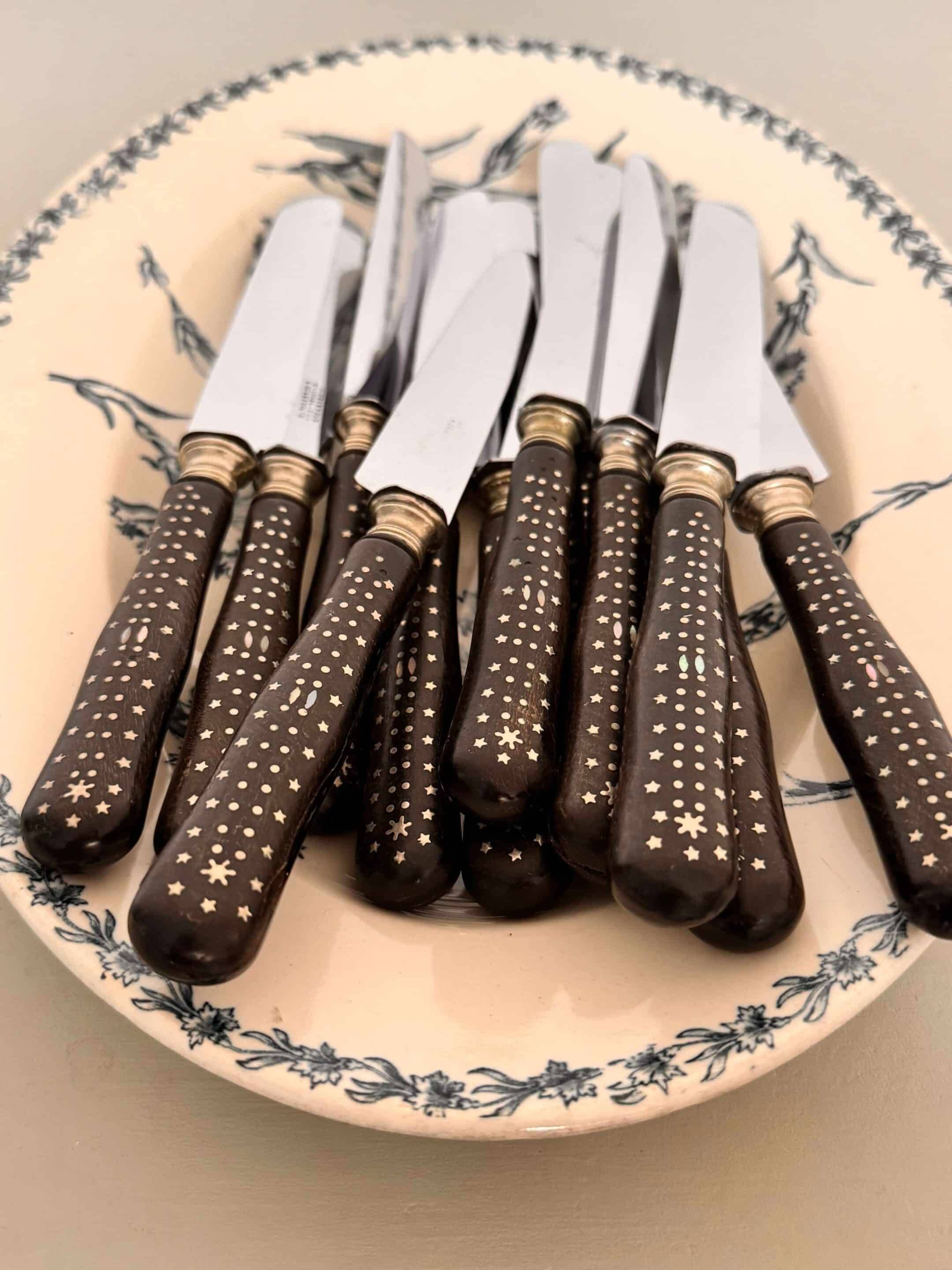 12 table knives and leg of lamb service 1900