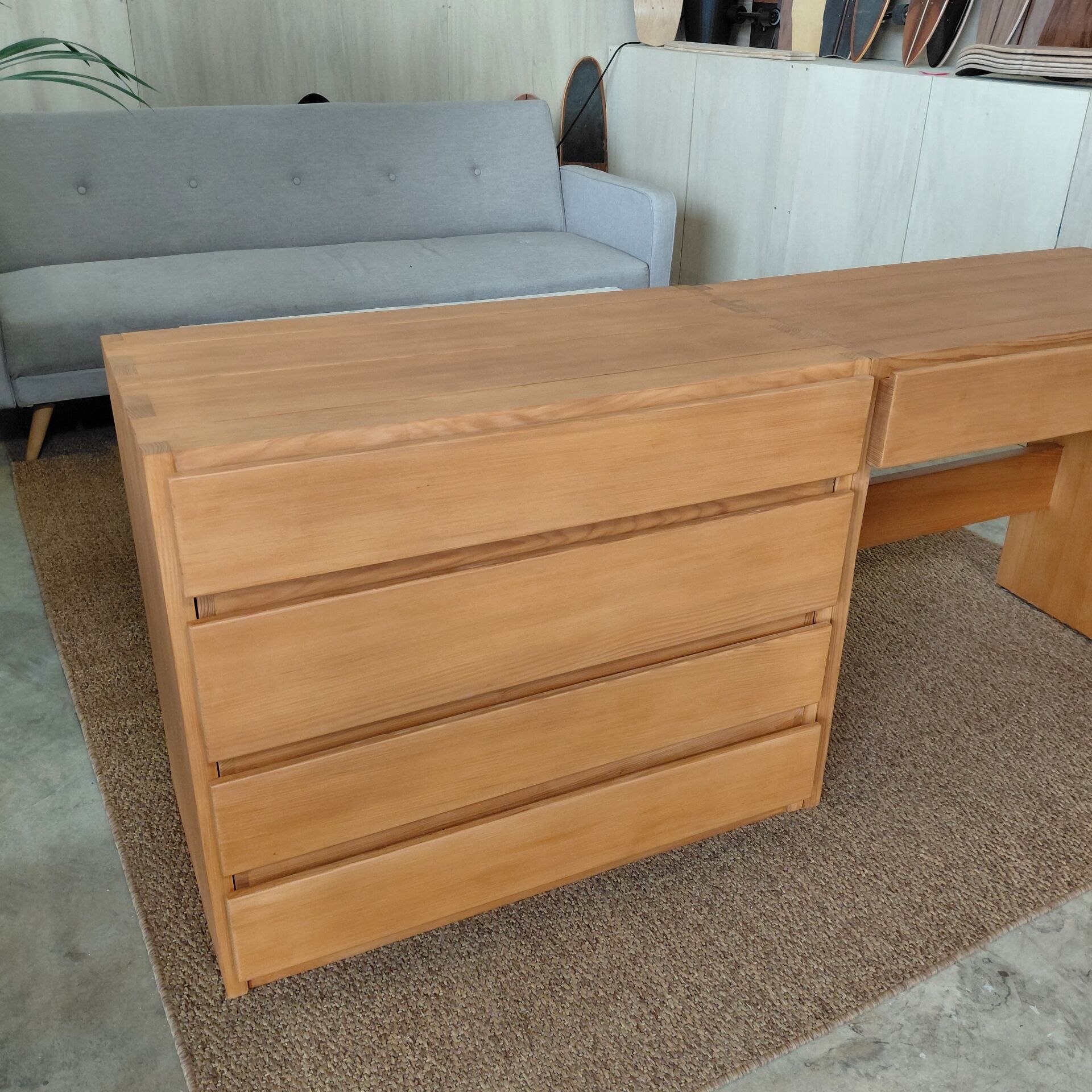 Bureau Regain Savoie – Design Roland Haeusler, années 70