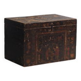 Coffre ancien peint en bois de pin – Chine, vers 1900
