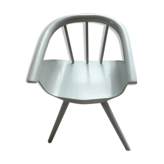 Fauteuil en bois pour enfant