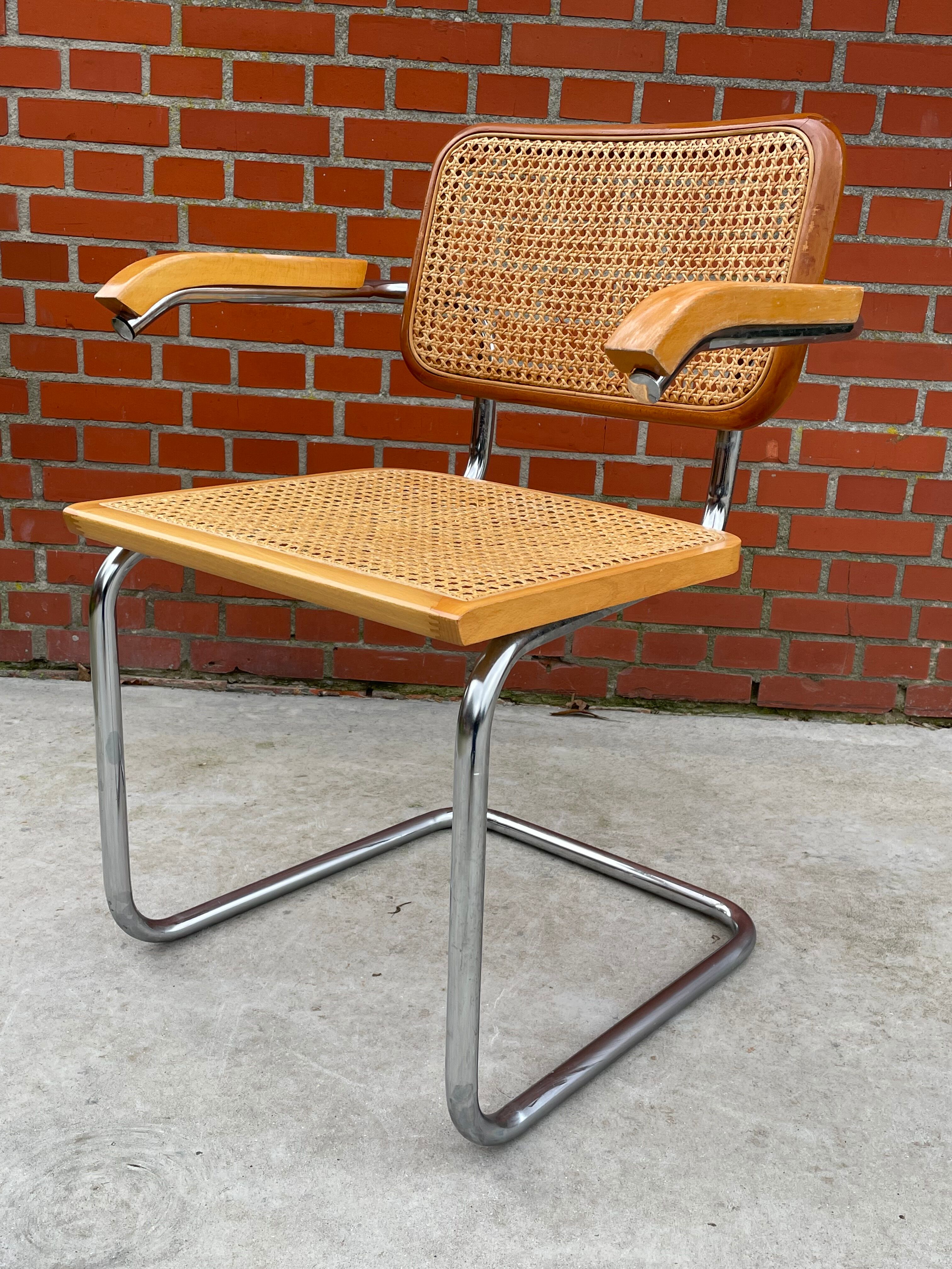 Chair Cesca model with armrests B64 in chrome