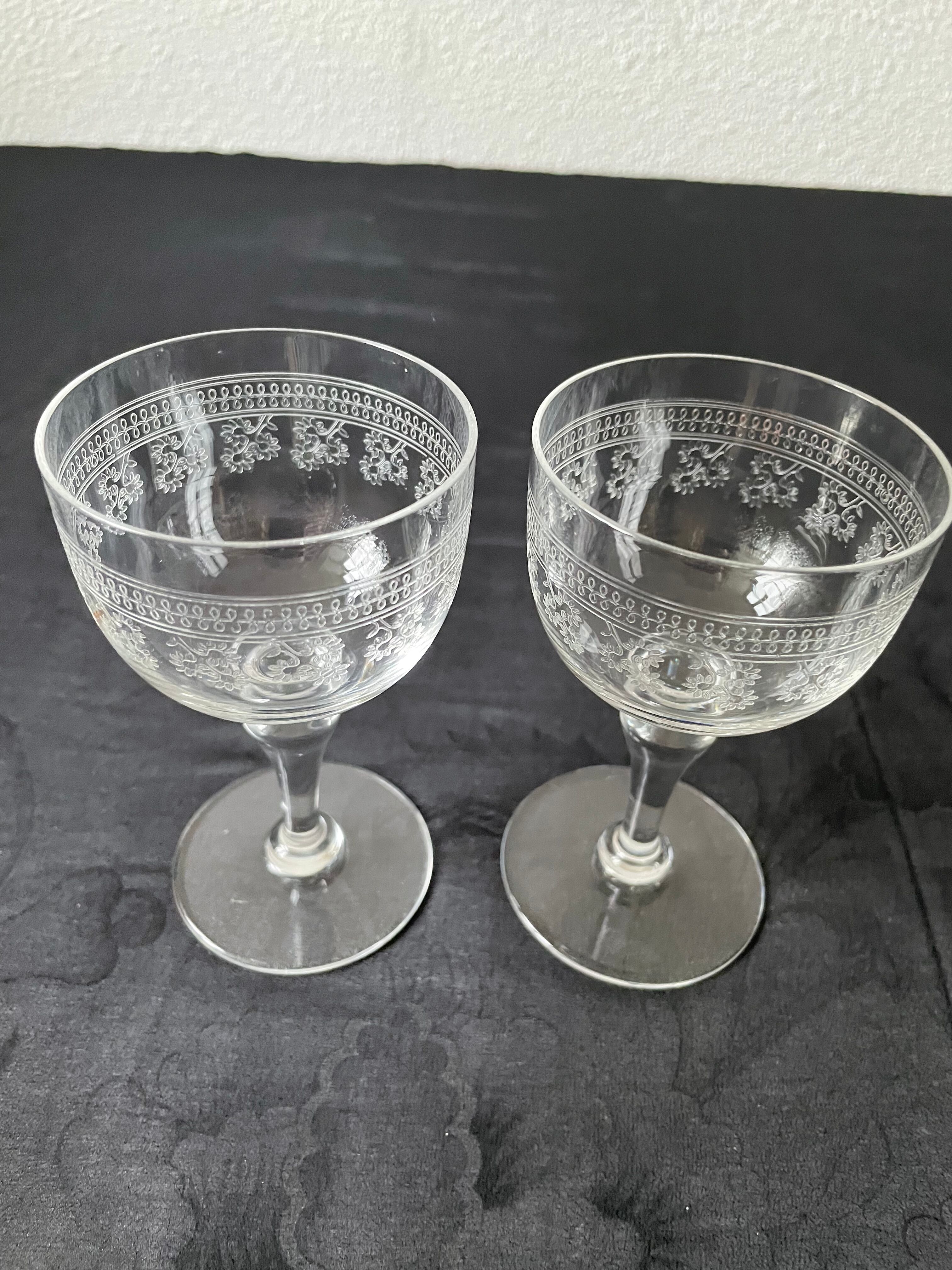 Verres à vin en cristal Baccarat Pompadour