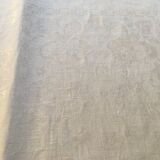 Damask tablecloth 175 x 200 scrolls and flowers