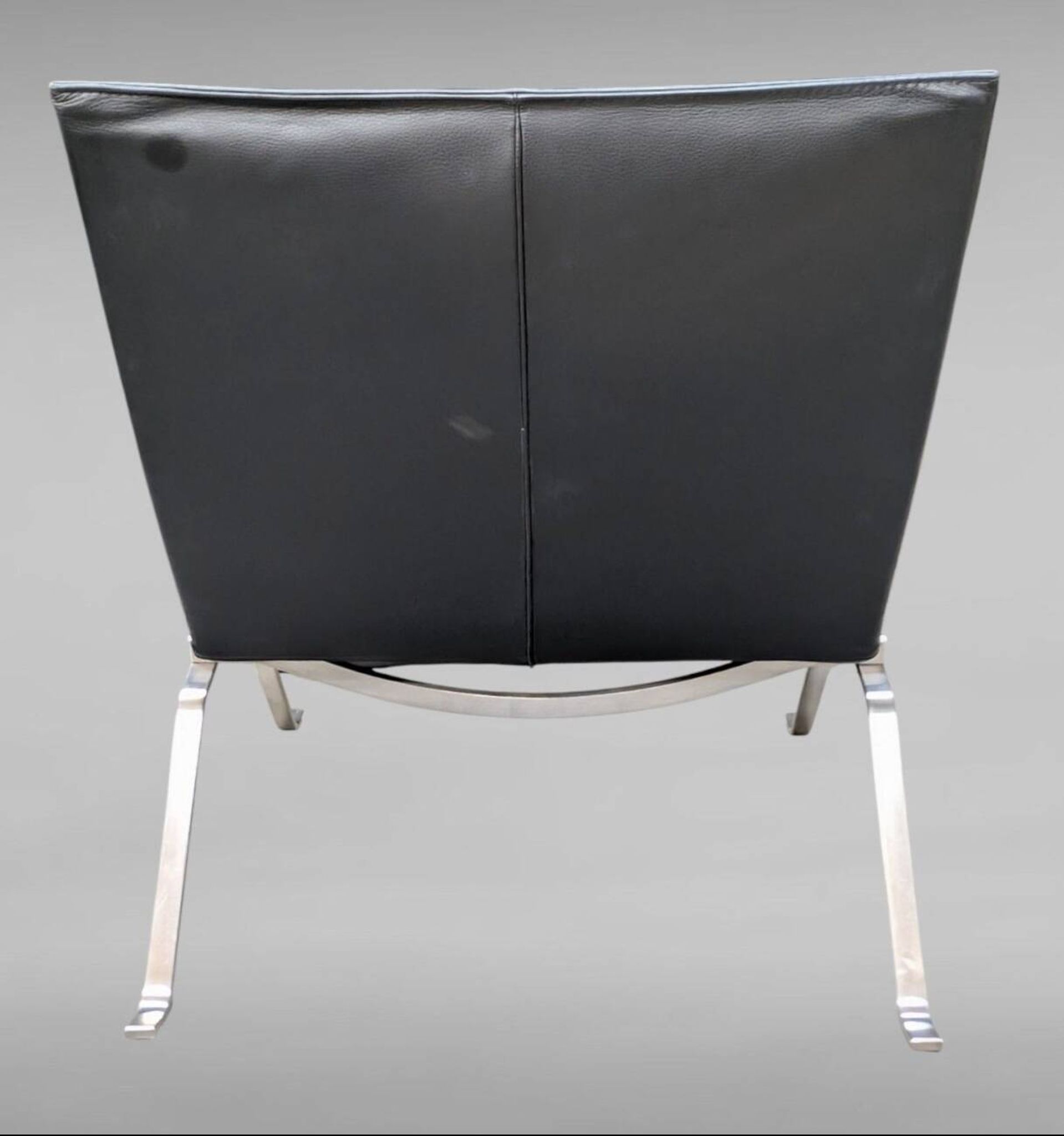 Chauffeuse PK22 Poul Kjaerholm