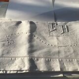 2-seater sheet embroidered FH and mestizo cream tablets