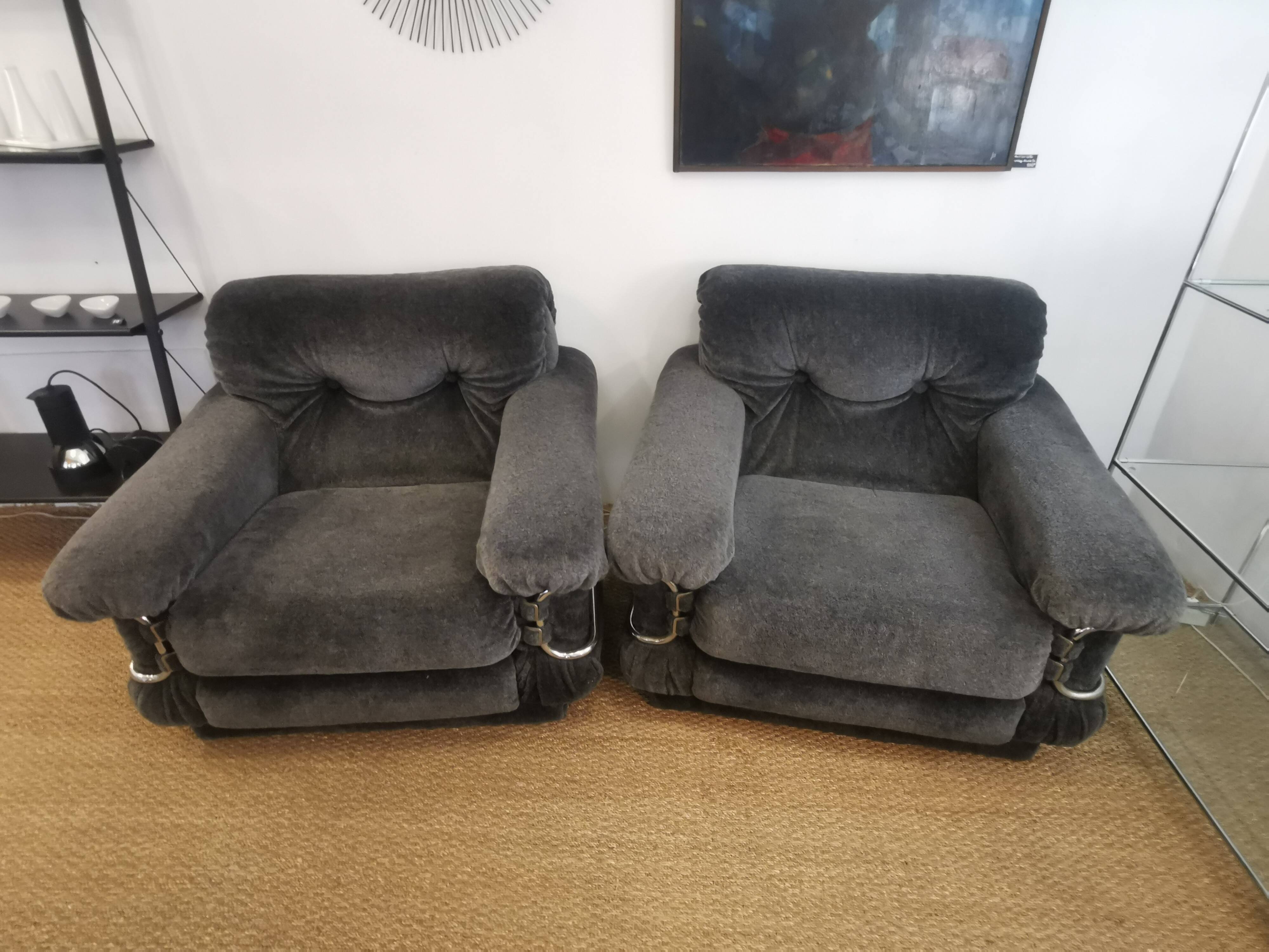 Pair of vintage italian design armchairs from the 70s