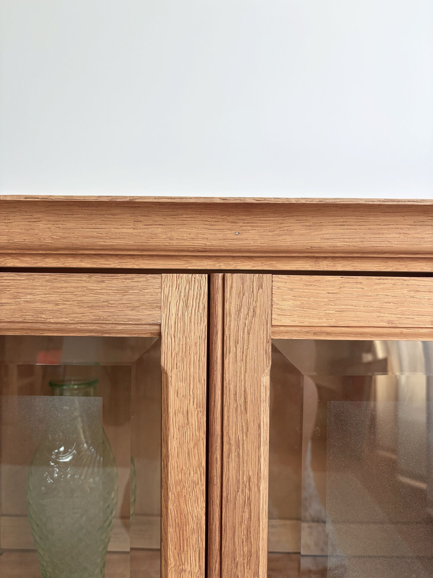 Vitrine vaisselier buffet chêne massif rénovée