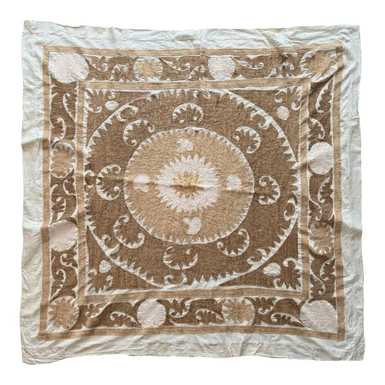 Vintage hand-embroidered tablecloth 150x155 cm