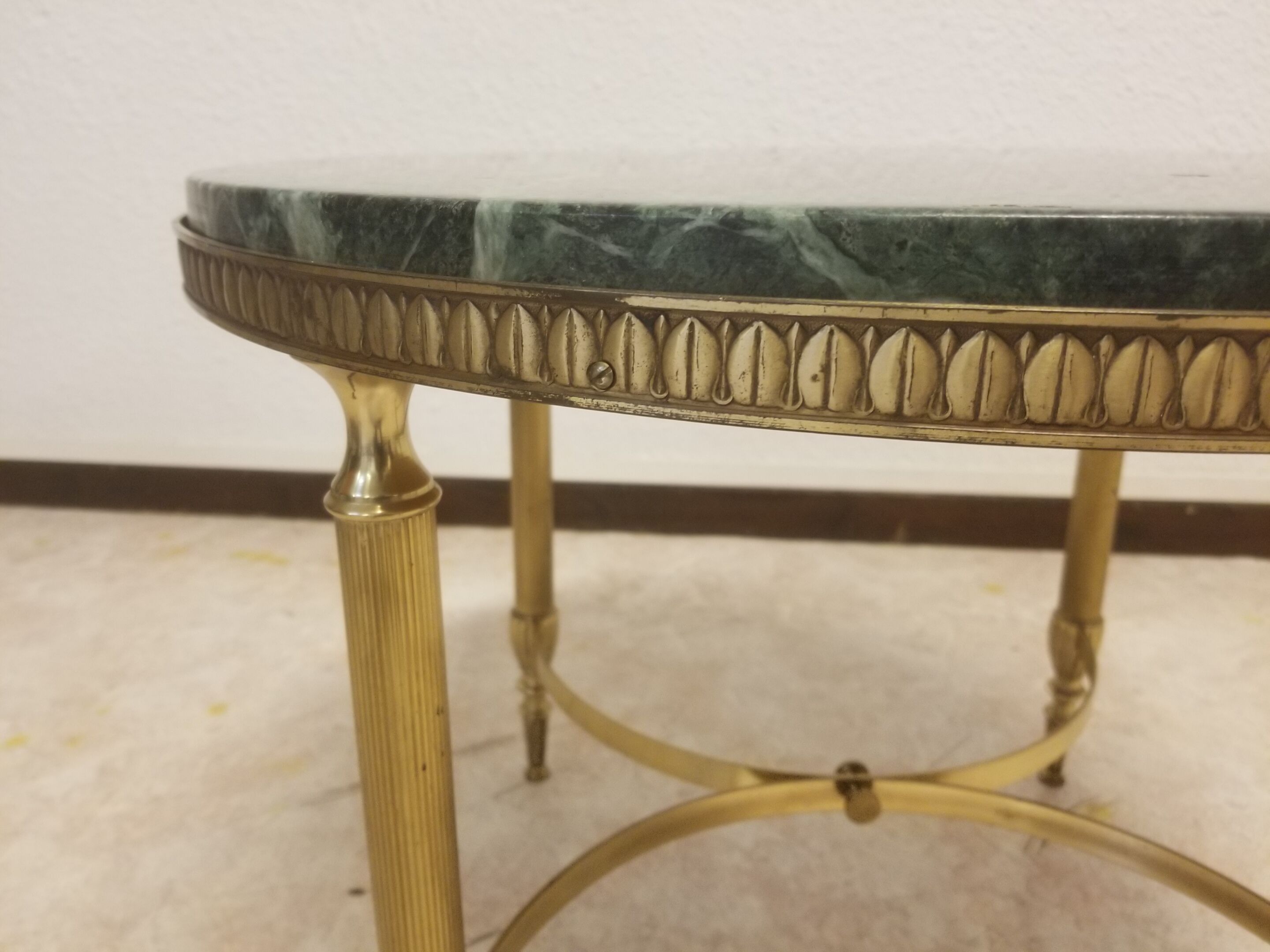 Round coffee table green marble neoclassical style - 60s