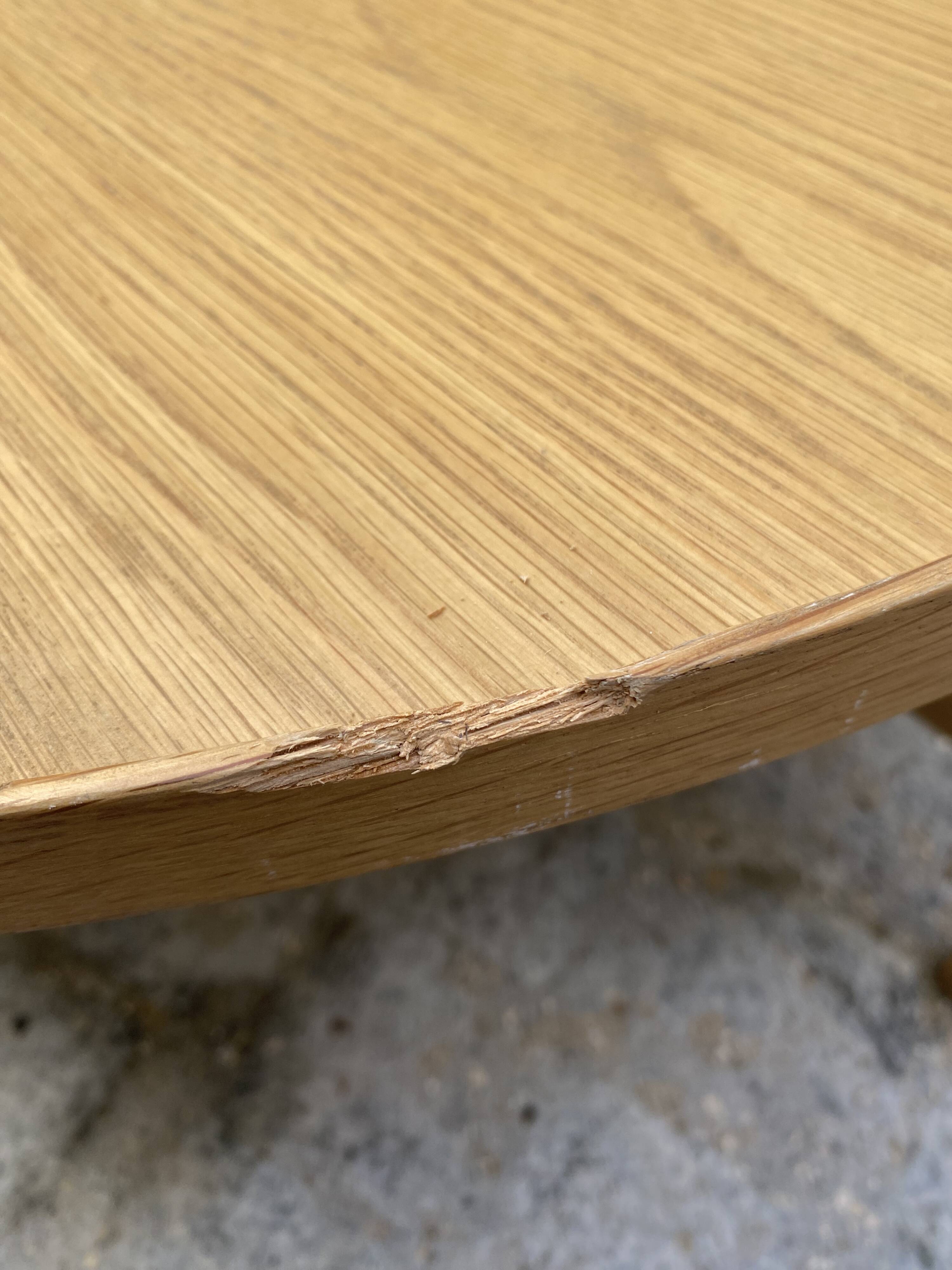 90 cm round wooden coffee table