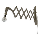 Scandinavian "accordion" or "scissors" wall light in white lacquered wood from the 60s and 70s
