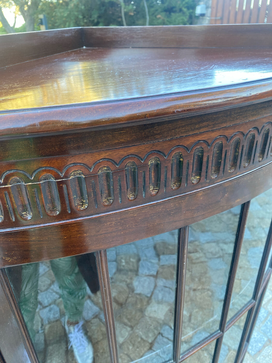 Magnificent 19th century English mahogany corner cabinet