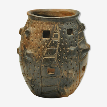 Scarified terracotta vase signed By Dr Diaz La rioja