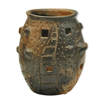 Scarified terracotta vase signed By Dr Diaz La rioja