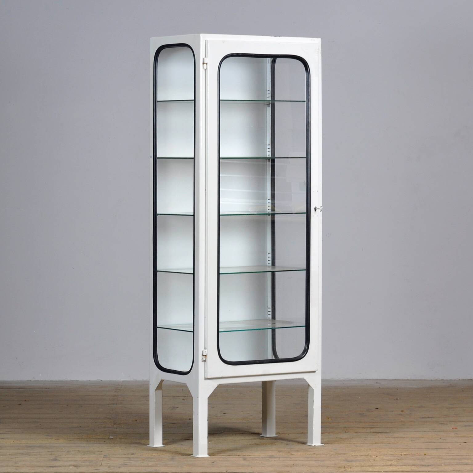 Armoire à pharmacie vintage en fer et verre, années 1970