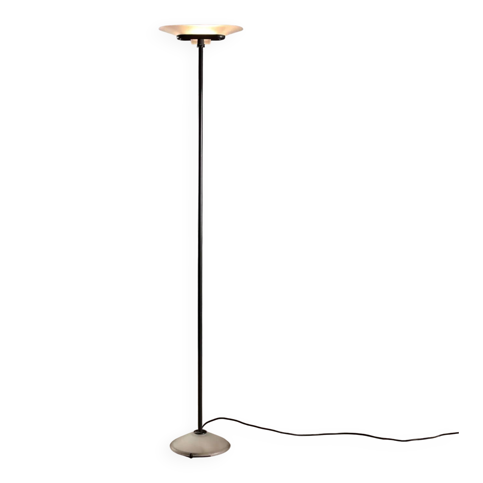 Arteluce Jill floor lamp vintage design by King Miranda & Arnaldi from the 1980s.