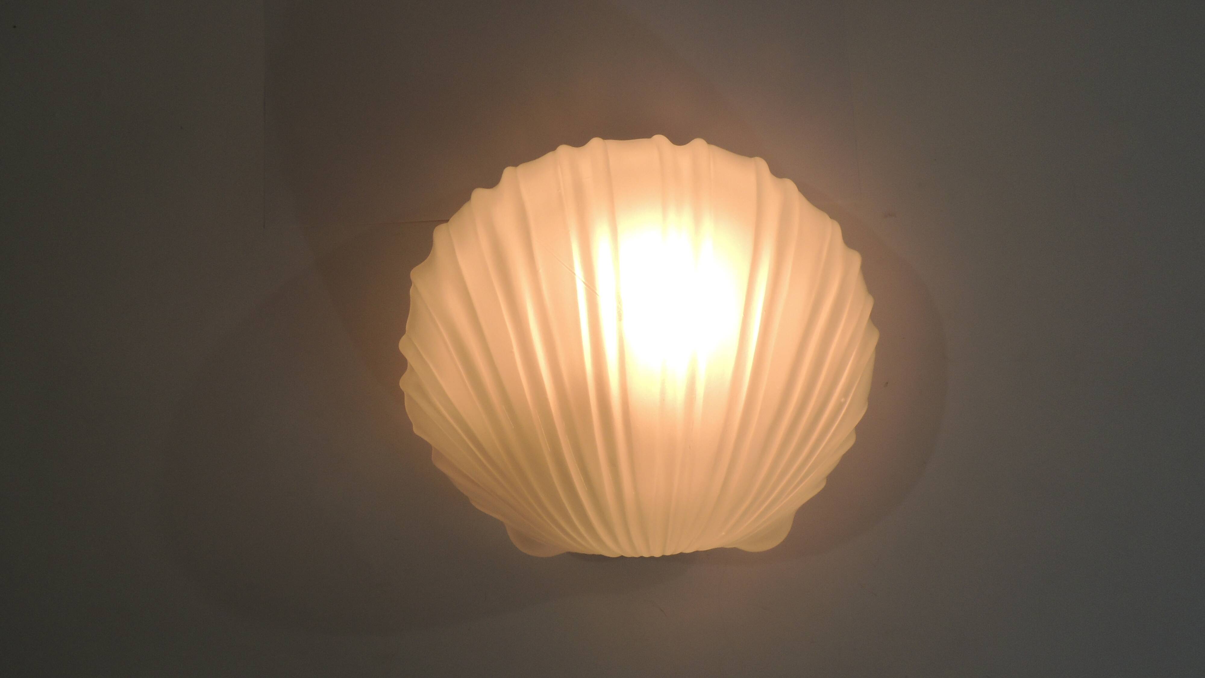 Vintage white opaline glass shell wall light – Ann wall lamp
