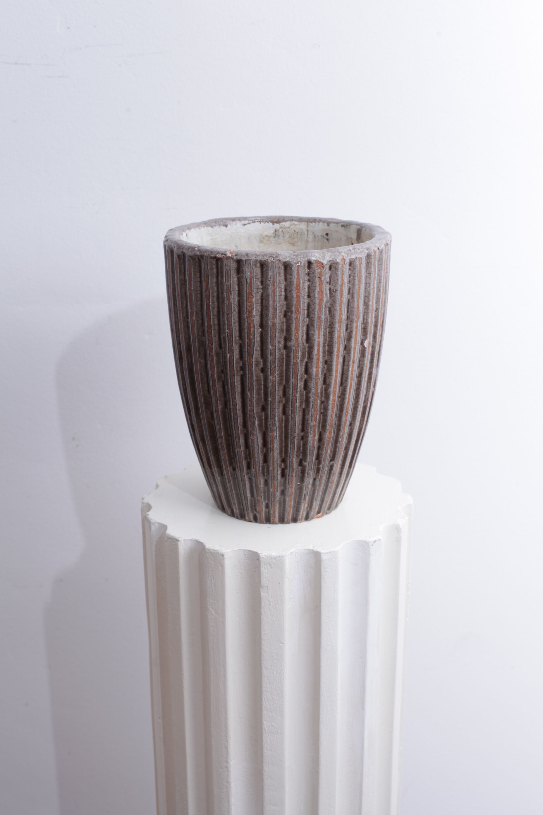 Thick sandstone vase