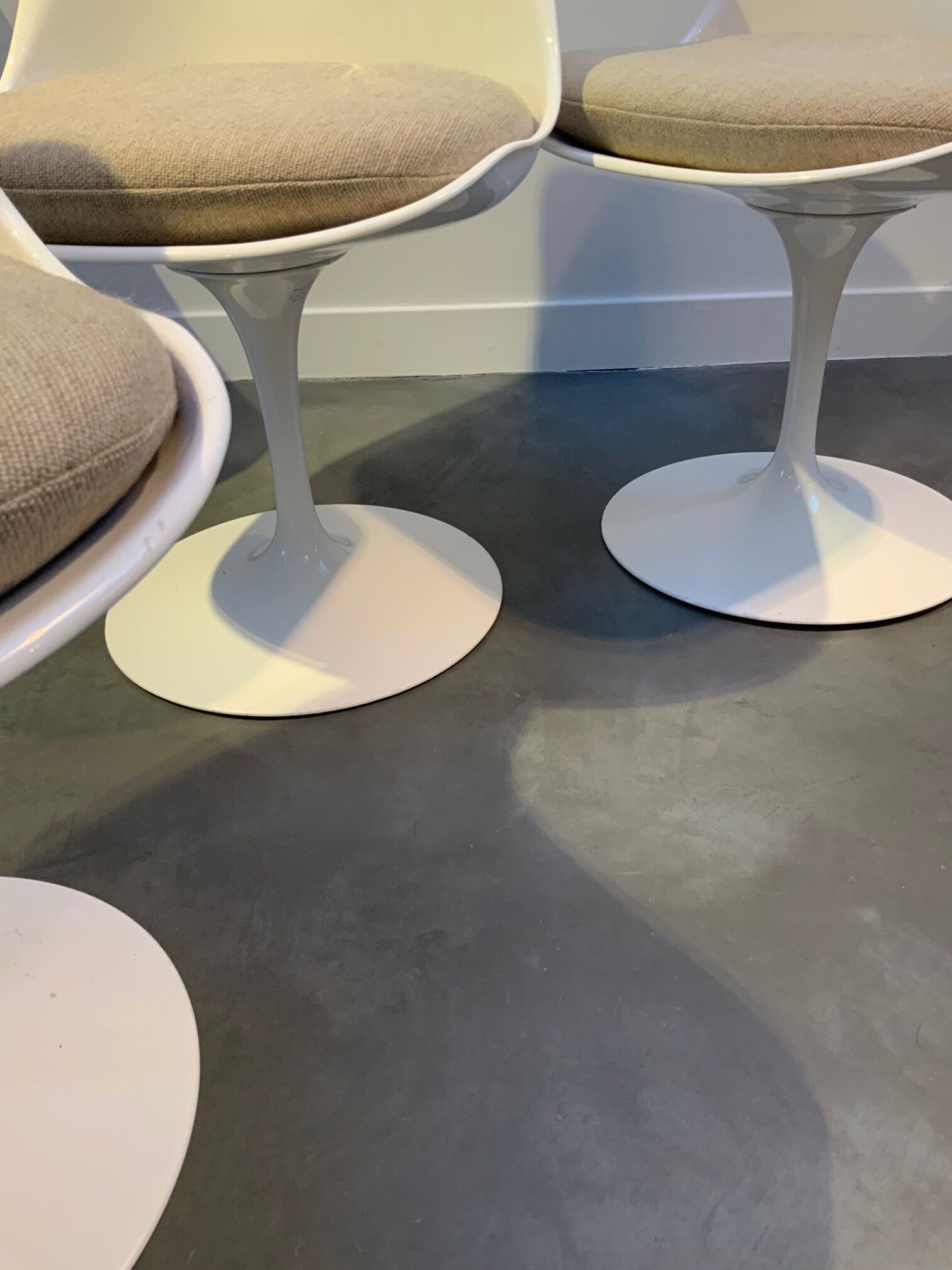 Set of 4 swivel chairs by Eero Saarinen for Knoll circa 1970