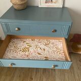Vintage chest of drawers