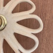 Ceramic flower suspension in stoneware - French craftsmanship