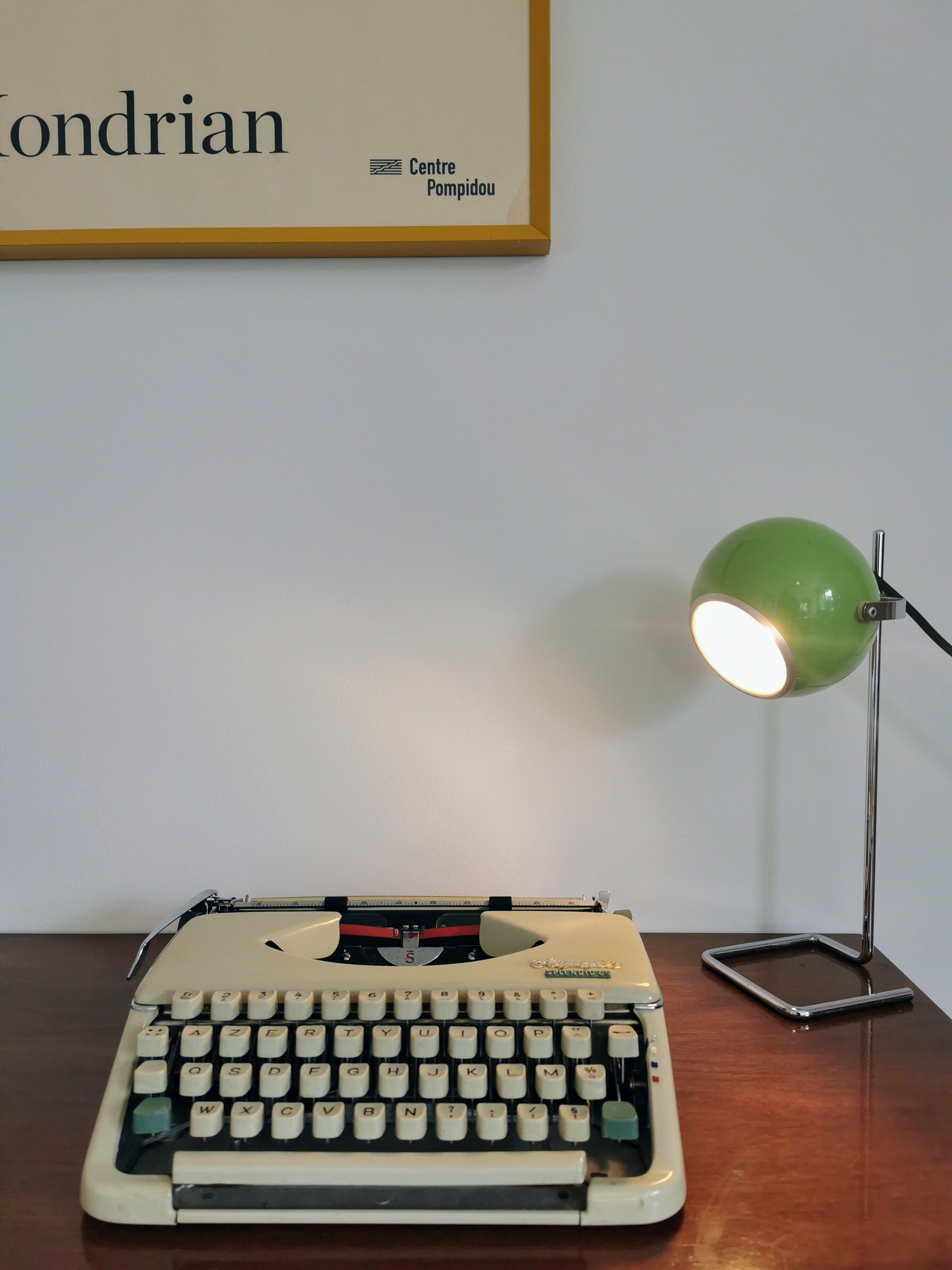 Typewriter Olympia Splendid 66