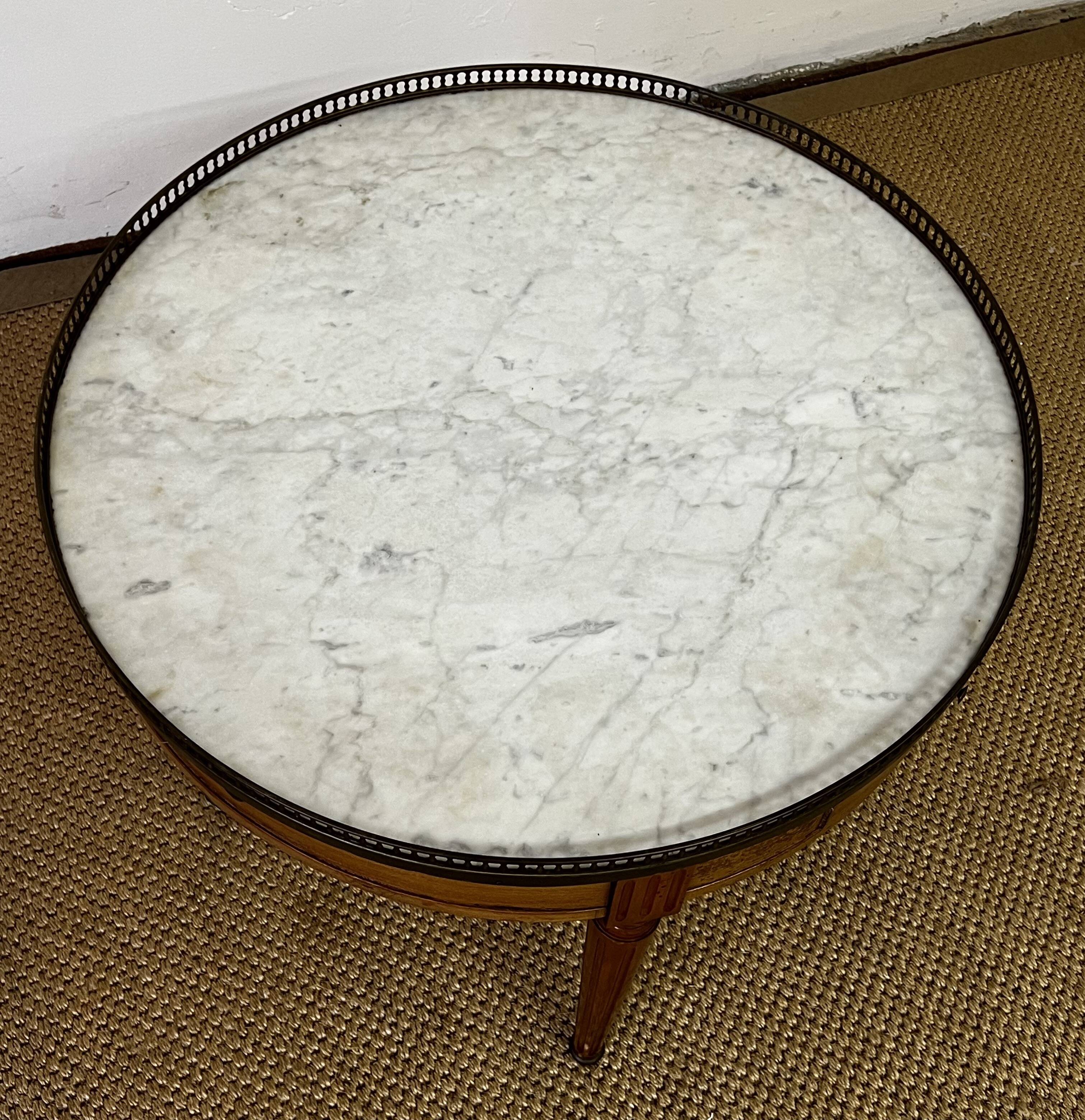 Guéridon - Table bouillotte de style Louis XVI