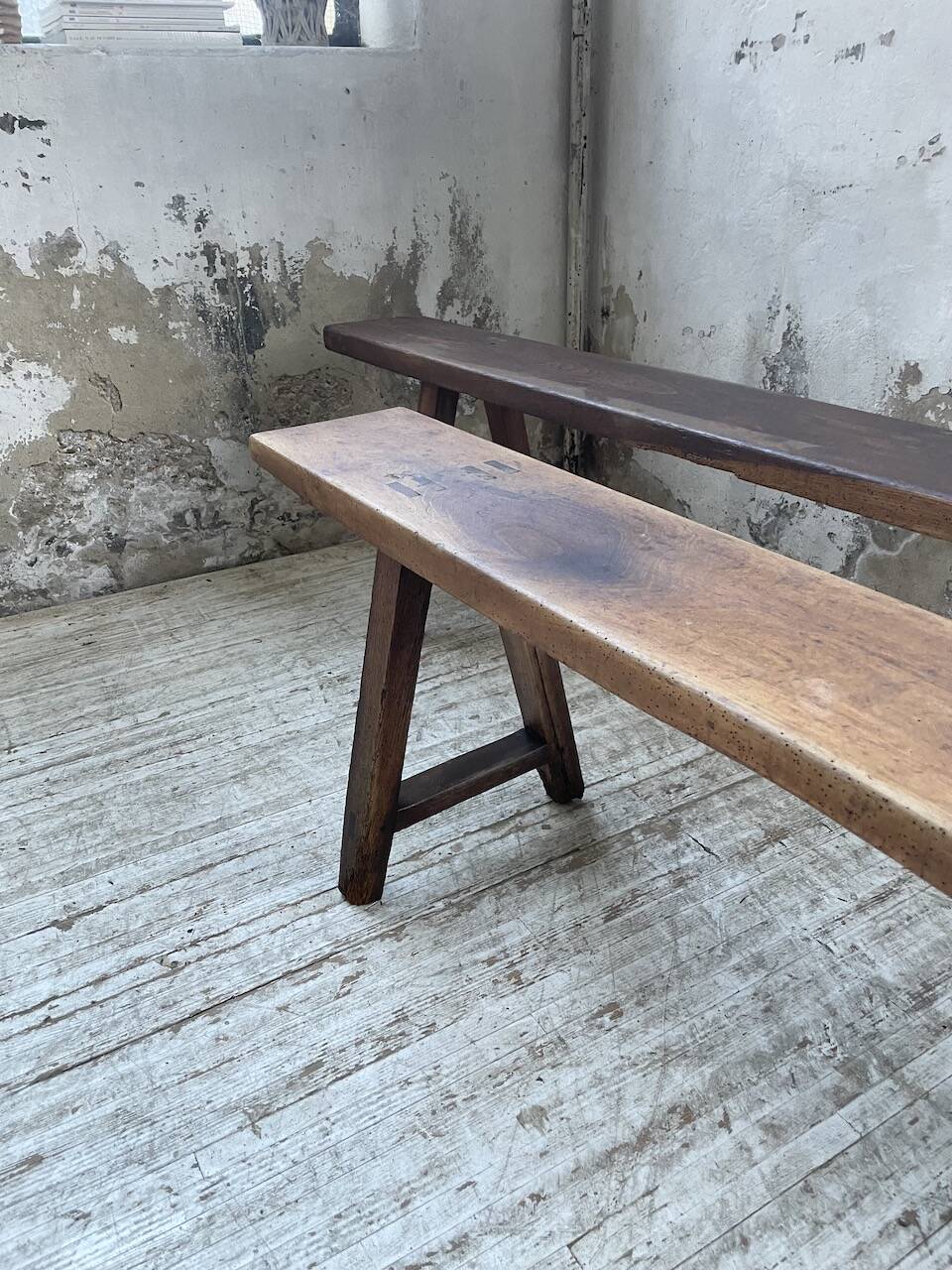 Pair of benches in walnut and solid oak 230 cm