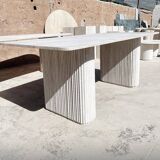 Dining table in travertine