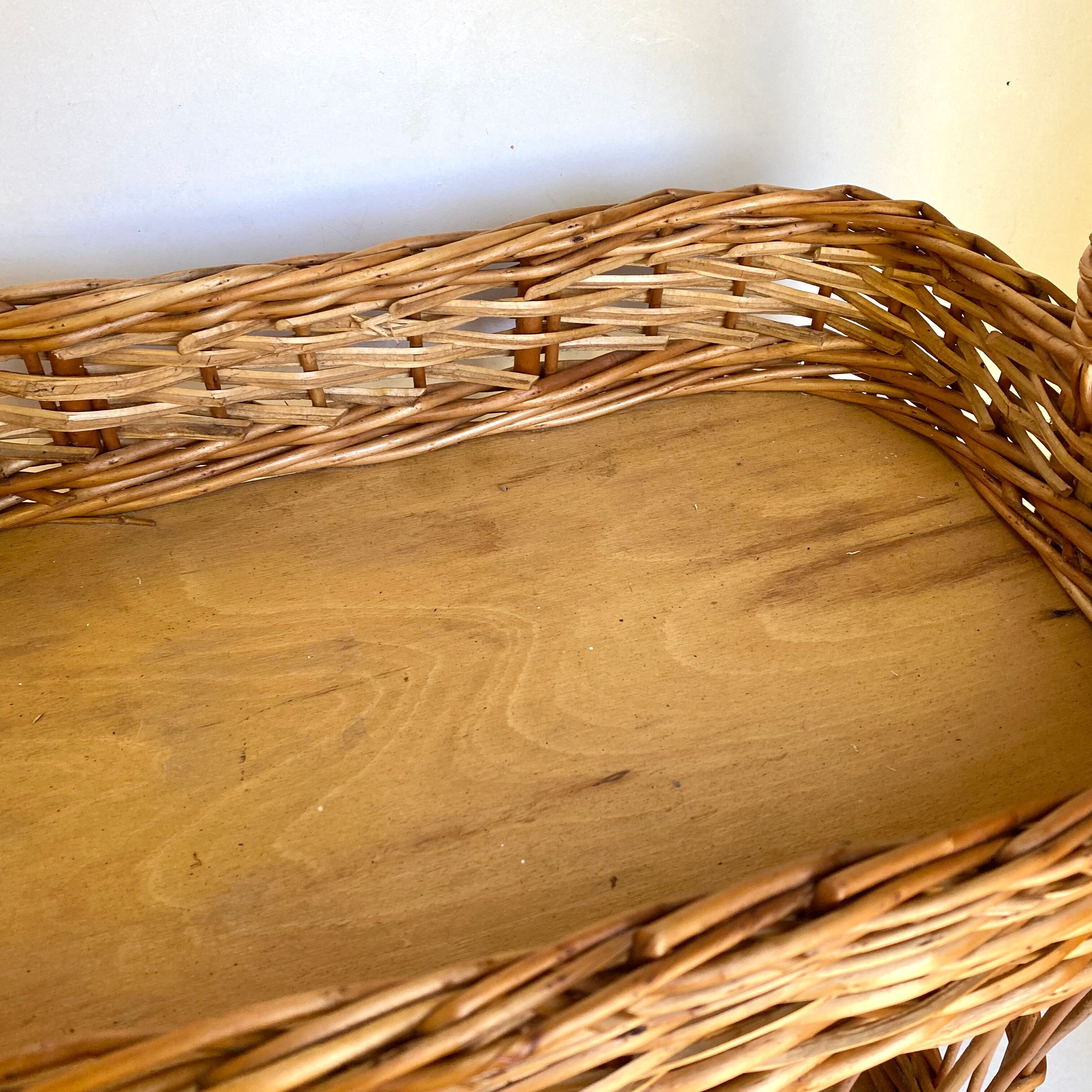 Bottle holder servant vintage nomadic bar